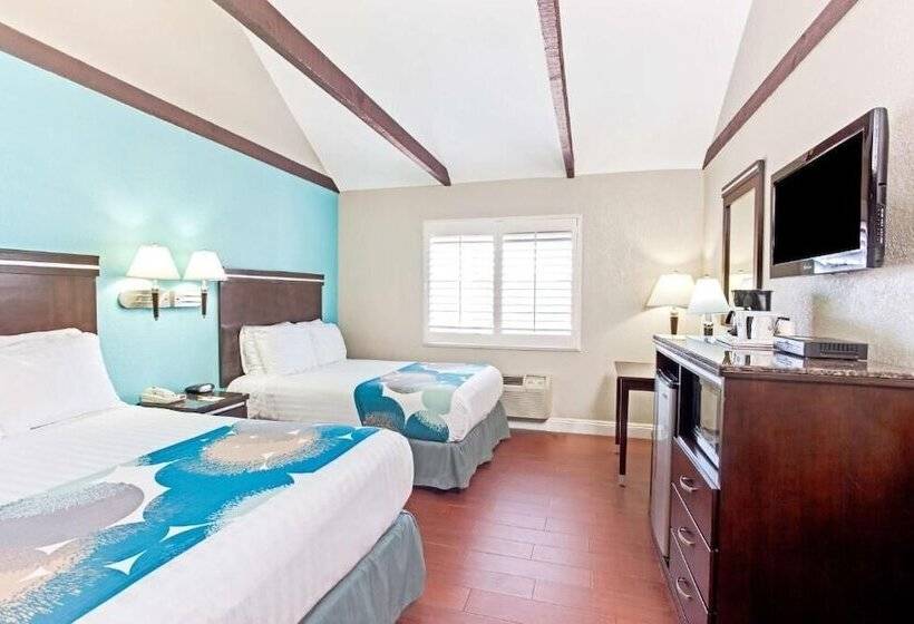 فندق Cabana Inn & Suites