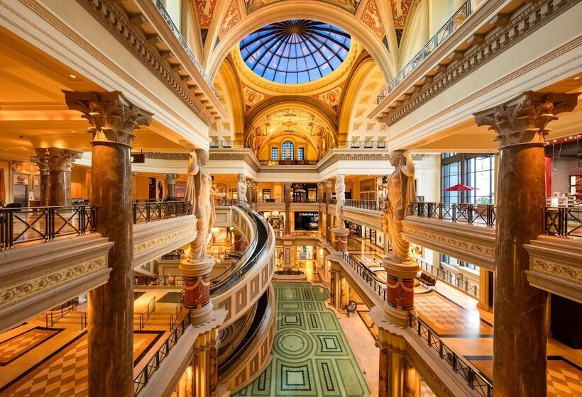 בית מלון כפרי Caesars Palace