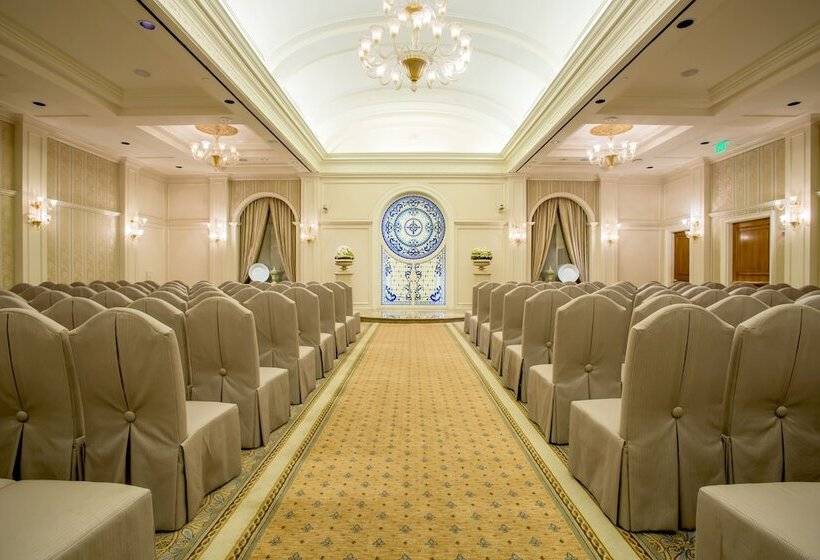 בית מלון כפרי Caesars Palace