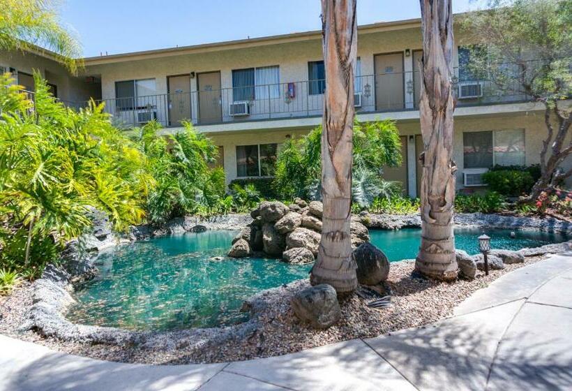 هتل California Suites
