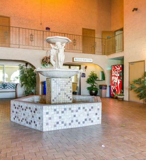 ホテル California Suites