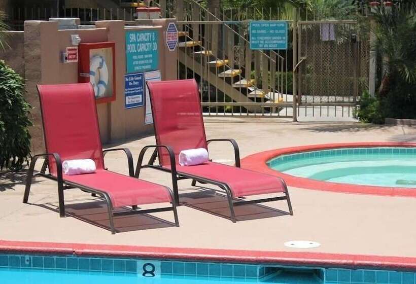 ホテル California Suites