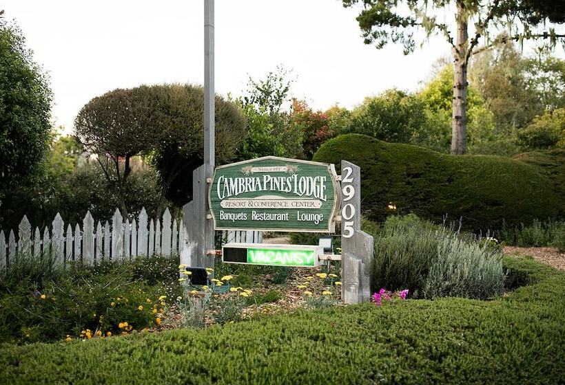 호텔 Cambria Pines Lodge