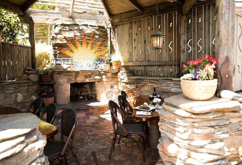 호텔 Cambria Pines Lodge