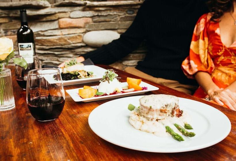 호텔 Cambria Pines Lodge