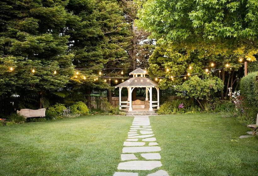 호텔 Cambria Pines Lodge