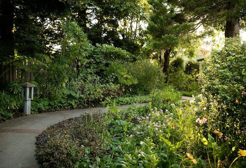 호텔 Cambria Pines Lodge