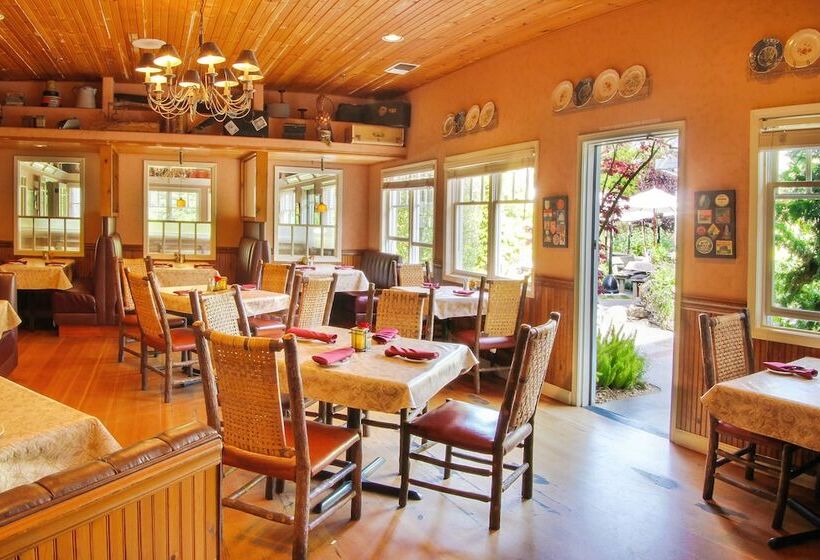 호텔 Cambria Pines Lodge