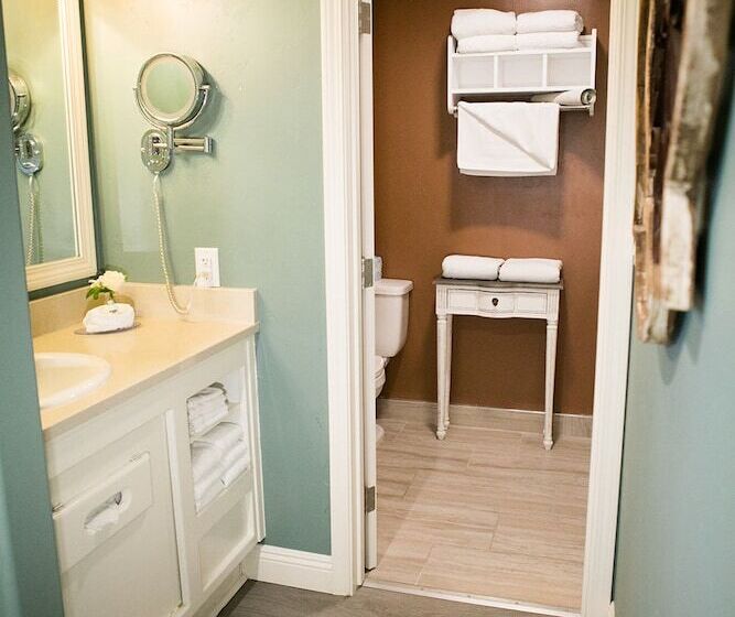 호텔 Cambria Pines Lodge