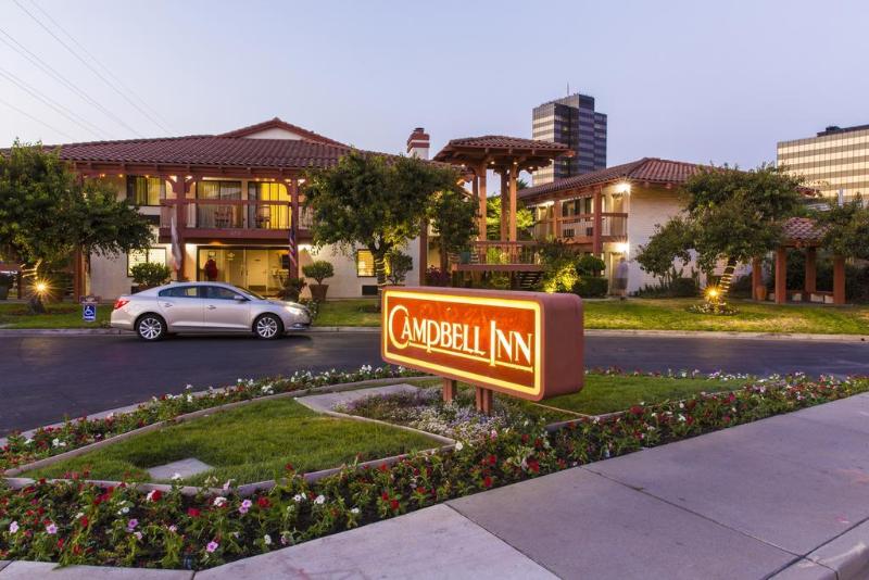 فندق Campbell Inn