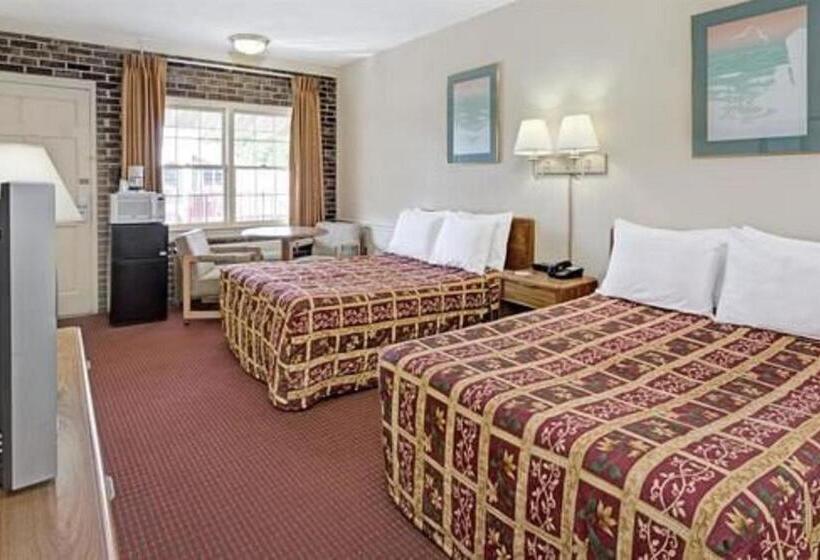 فندق Captain John Smith Inn Williamsburg