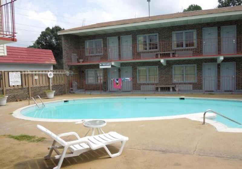 فندق Captain John Smith Inn Williamsburg