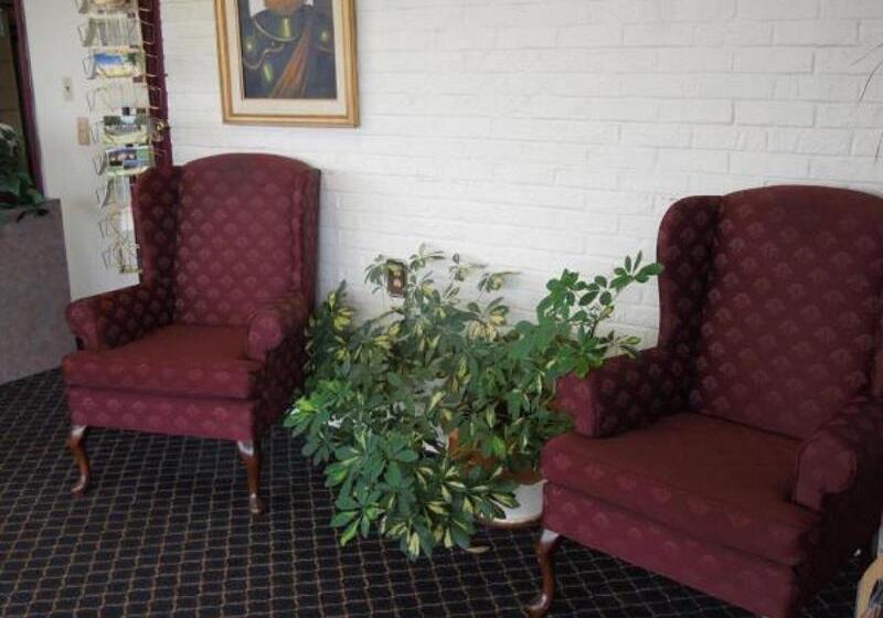 فندق Captain John Smith Inn Williamsburg