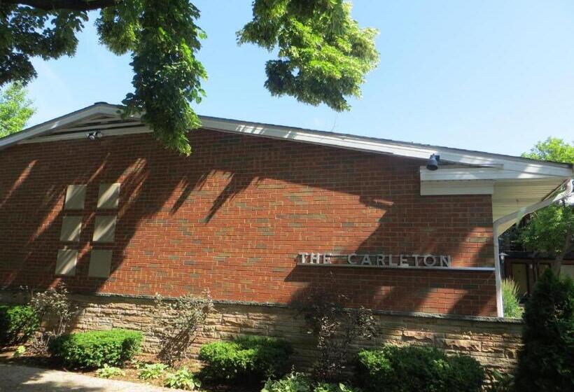 هتل Carleton Of Oak Park