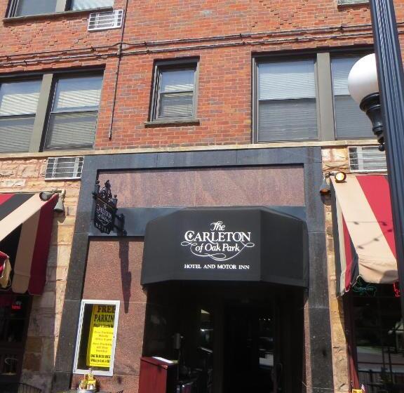 هتل Carleton Of Oak Park