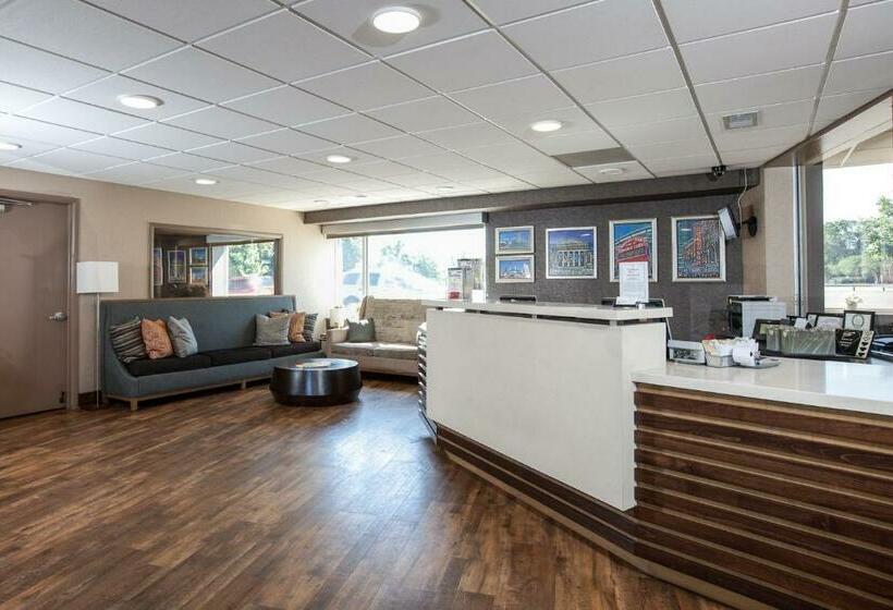 هتل Carlton Inn Midway