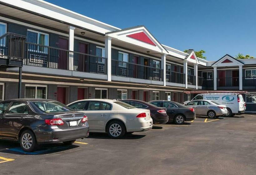 هتل Carlton Inn Midway