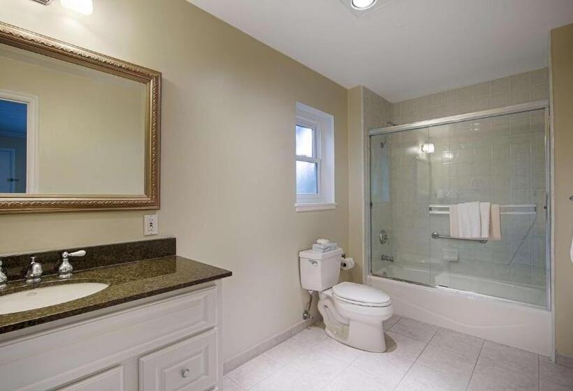 Отель Carmel Bay View Inn