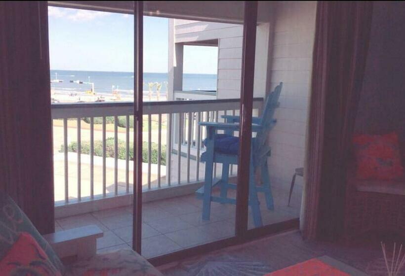 酒店 Casa Del Mar Beachfront Suites