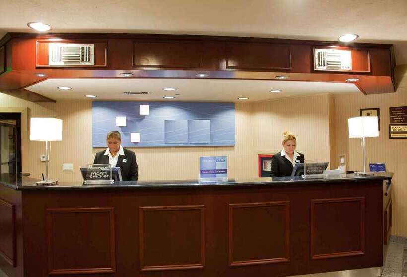 Century Park Hotel La