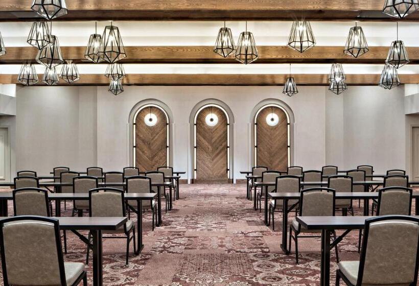 فندق Chaminade Resort & Spa