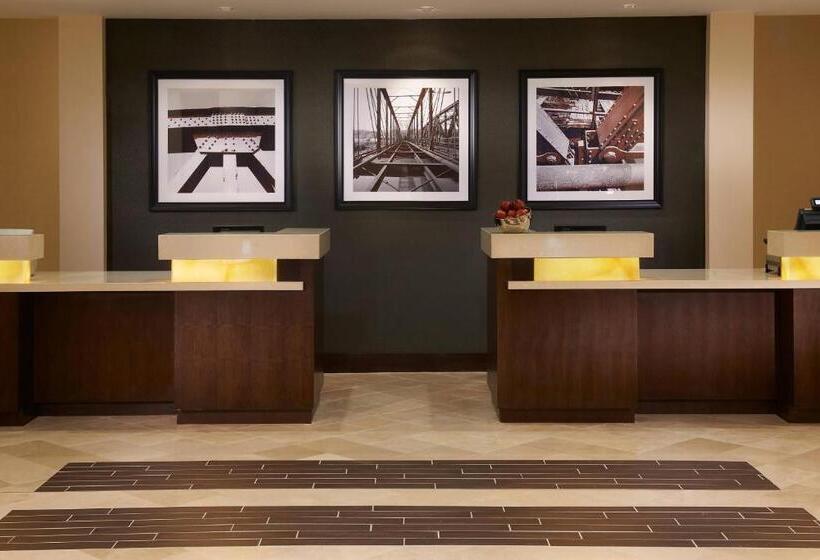 Отель Charleston Marriott Town Center