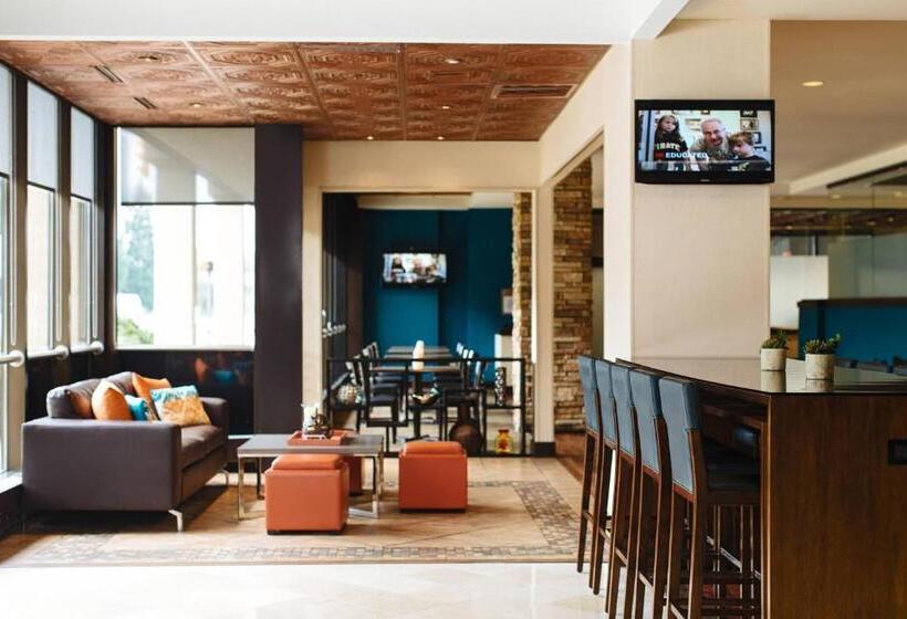 Отель Charleston Marriott Town Center