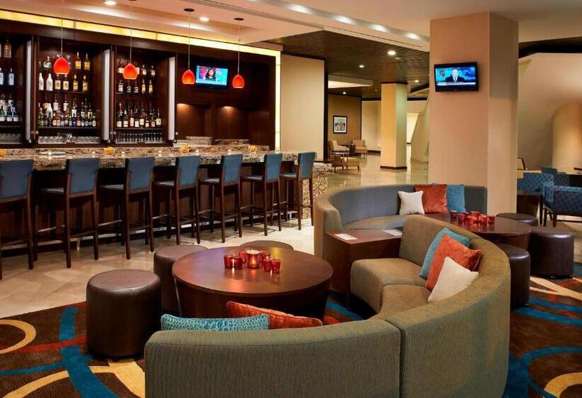 Отель Charleston Marriott Town Center