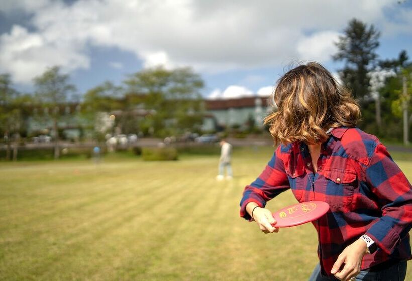 هتل Chateau Westport Resort