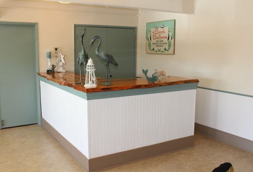 هتل Chateau Westport Resort