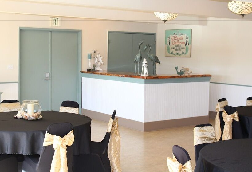 هتل Chateau Westport Resort