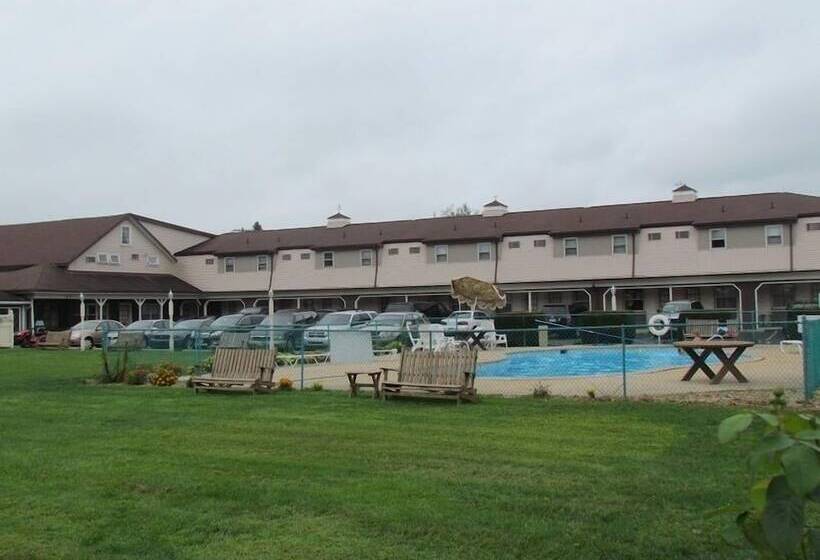 בית מלון כפרי Cherry Lane Motor Inn