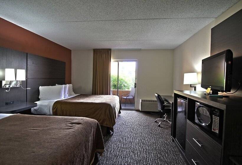 هتل Chicago Club Inn & Suite