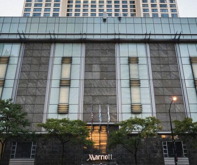 هتل Chicago Marriott Downtown Magnificent Mile