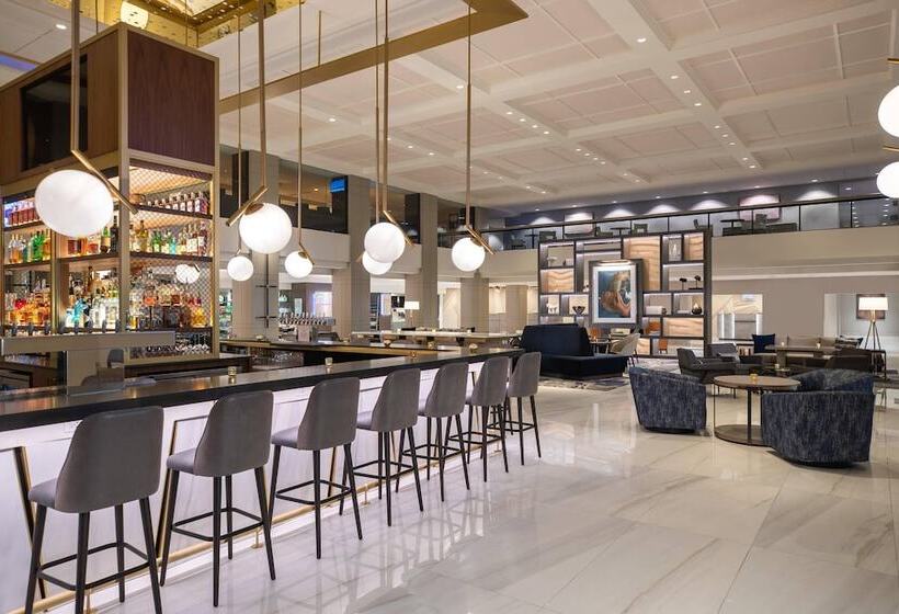 هتل Chicago Marriott Downtown Magnificent Mile