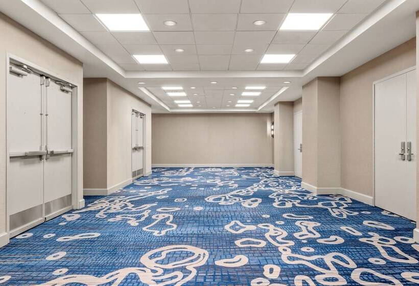 هتل Chicago Marriott Downtown Magnificent Mile