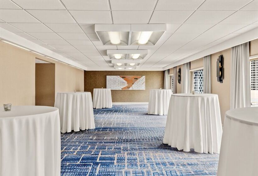 هتل Chicago Marriott Downtown Magnificent Mile