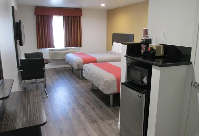 فندق Claremont Lodge