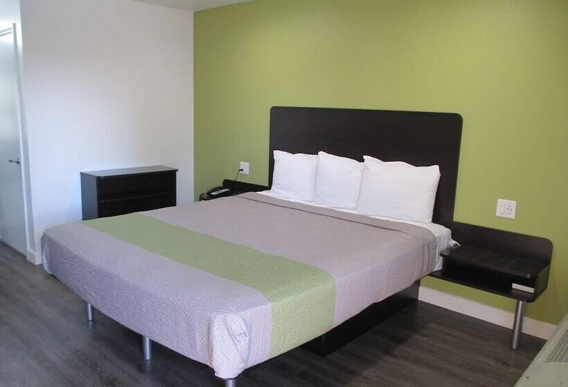 فندق Claremont Lodge