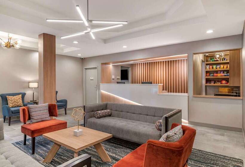 فندق Clarion Inn