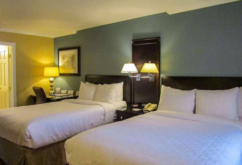 فندق Clarion Inn Near China Lake Naval Station