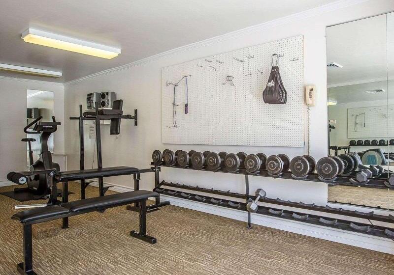 فندق Clarion Inn Near China Lake Naval Station