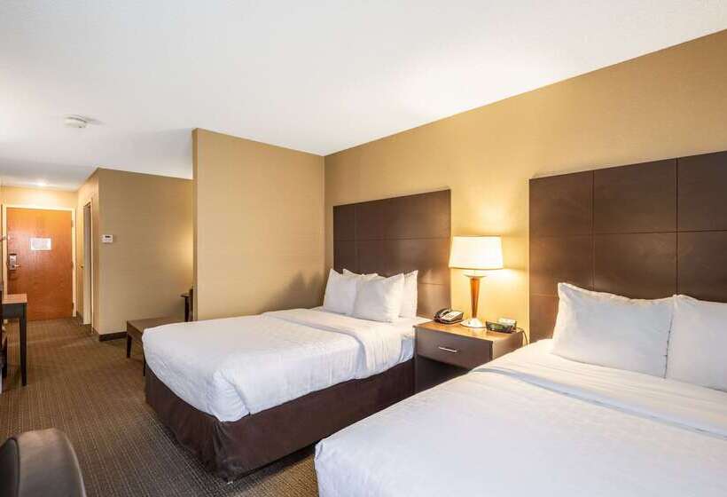 ホテル Clarion Pointe Harrisonburg