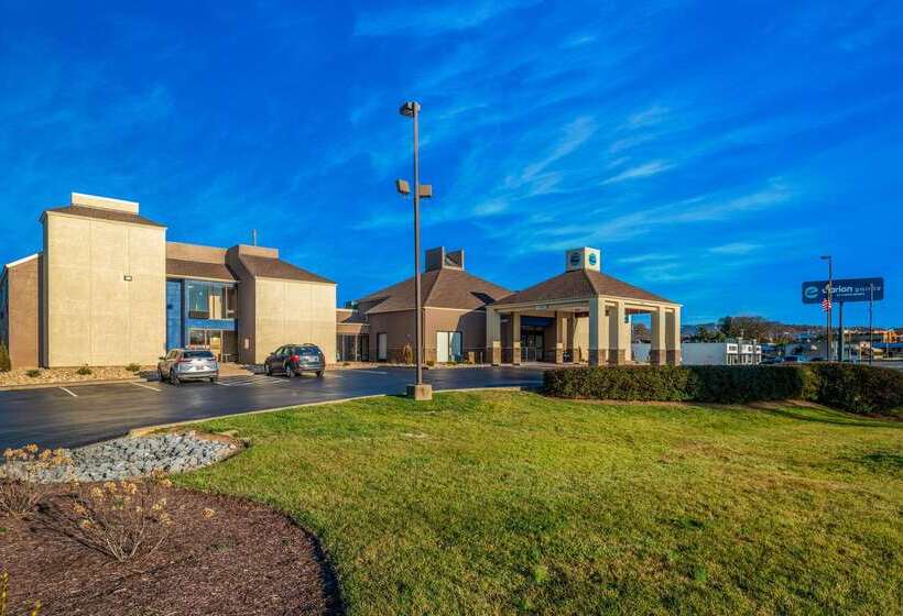 ホテル Clarion Pointe Harrisonburg