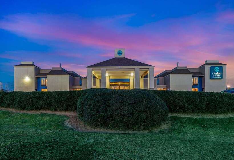 ホテル Clarion Pointe Harrisonburg