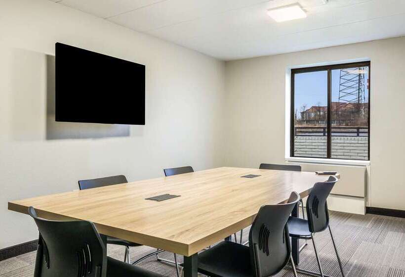 فندق Clarion Pointe Richmond North Near University