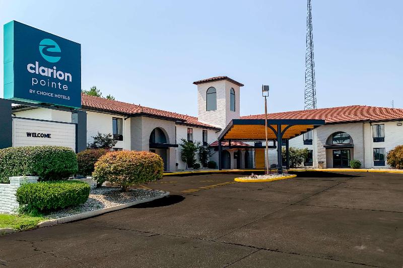 فندق Clarion Pointe Richmond North Near University