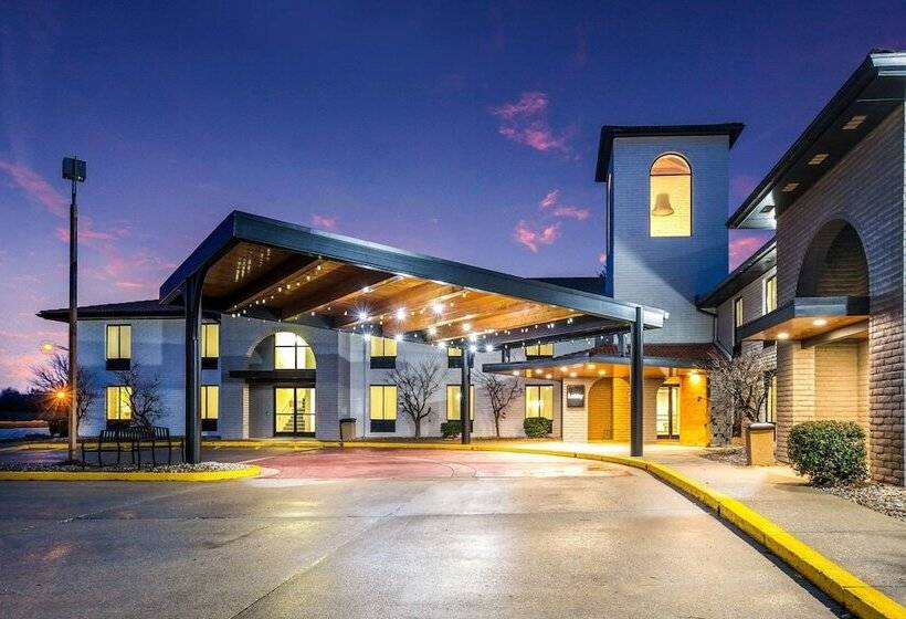 فندق Clarion Pointe Richmond North Near University