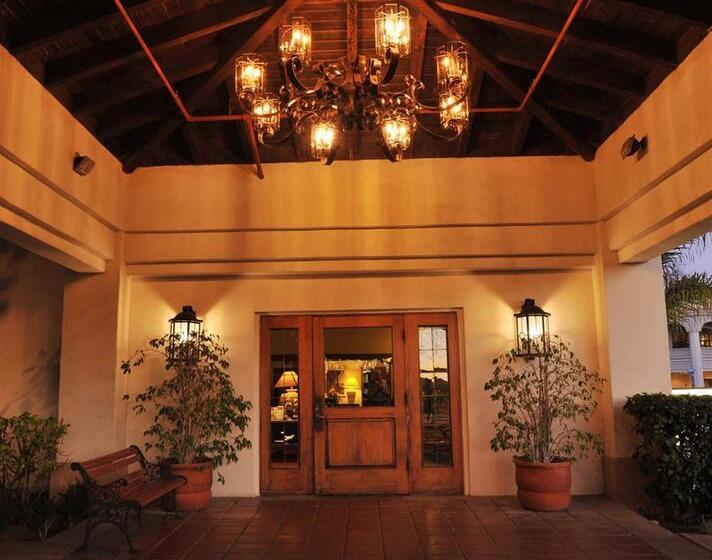 호텔 Clocktower Inn Ventura