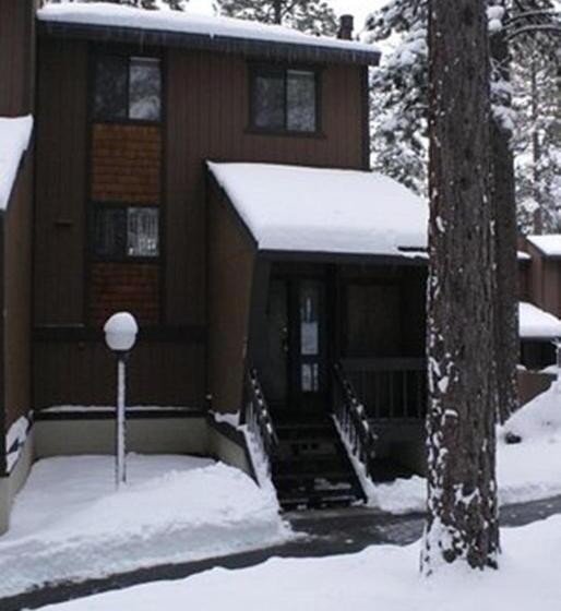 בית מלון כפרי Club Tahoe Resort